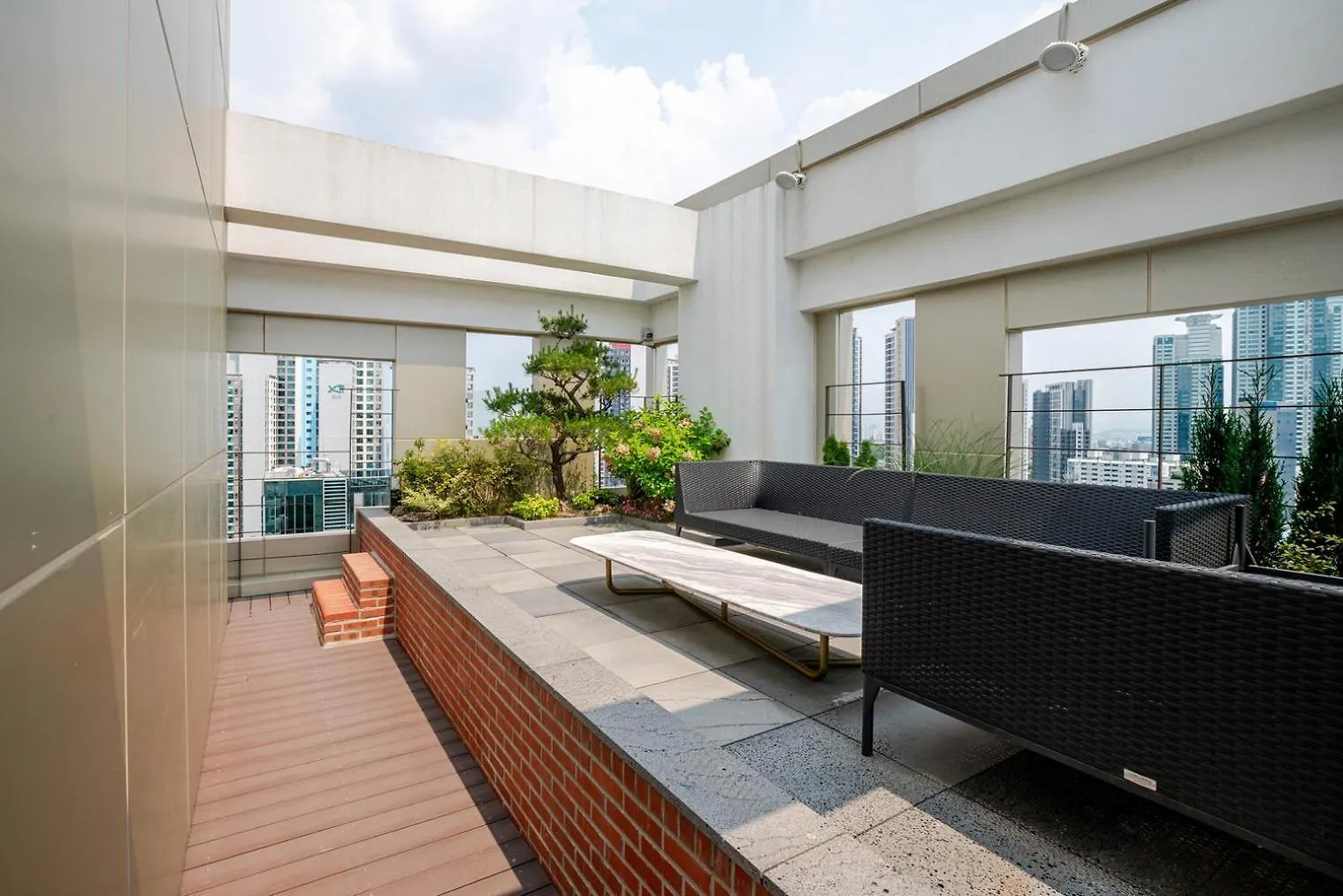 Blueground Cheongdam Rooftop Nr Han River Sel-36 Soul 0*,  Jižní Korea