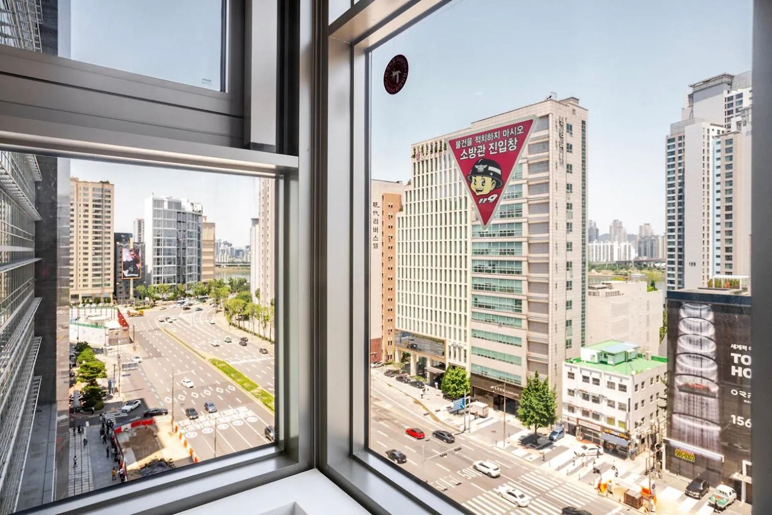 Blueground Cheongdam Rooftop Nr Han River Sel-36 سيول شقة
